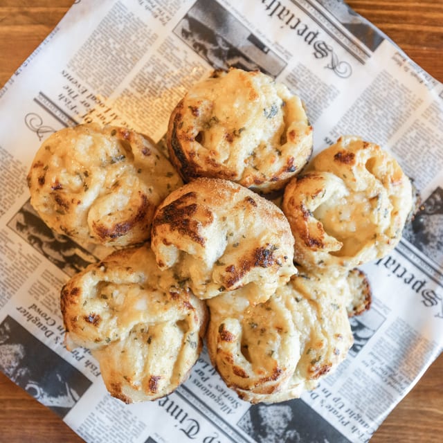Cheesy Garlic Spirals.